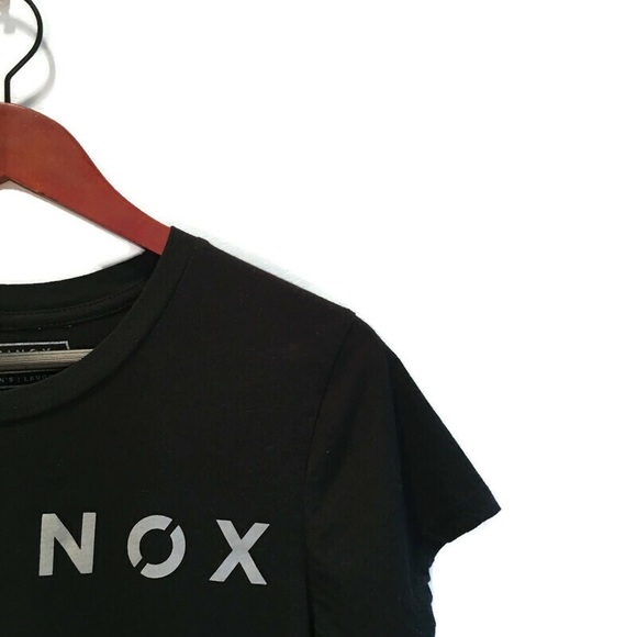 Equinox Women’s short sleeve tee shirt, Large - Picture 9 of 15